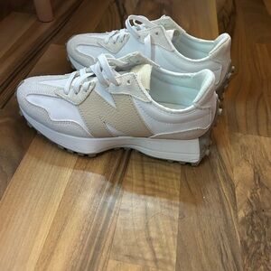 New Balance 327 Cream and White Sneakers